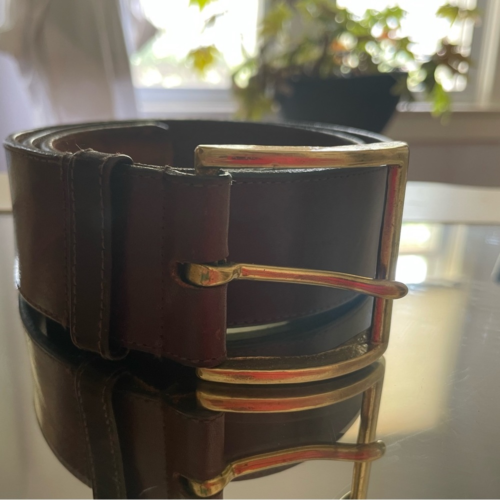 Vintage Coach rich brown classic leather belt.